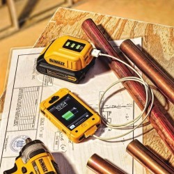 Adaptador USB Para Bateria 12V/20V DCB090 - Dewalt (Original)